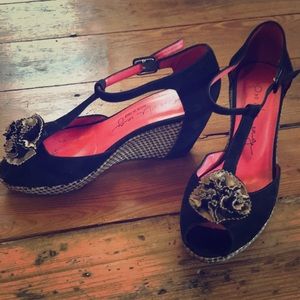 Italian made comfort wedges